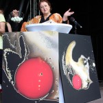 Cosia Immerscheen erzählt abenteuerliche Geschichten über das Ei und das EGGart Universum